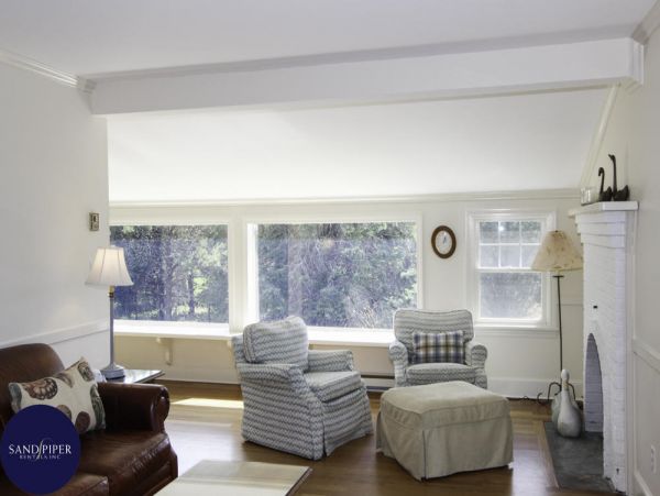 Cape Cod Home 995378