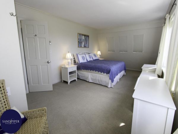 Cape Cod Home 995378