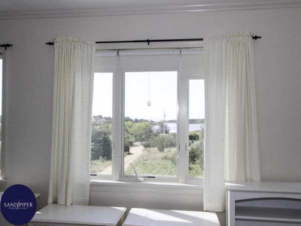 Cape Cod Home 995378