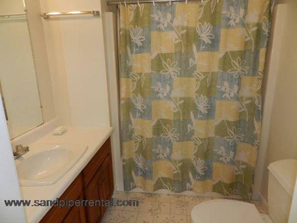 Cape Cod Home 995378