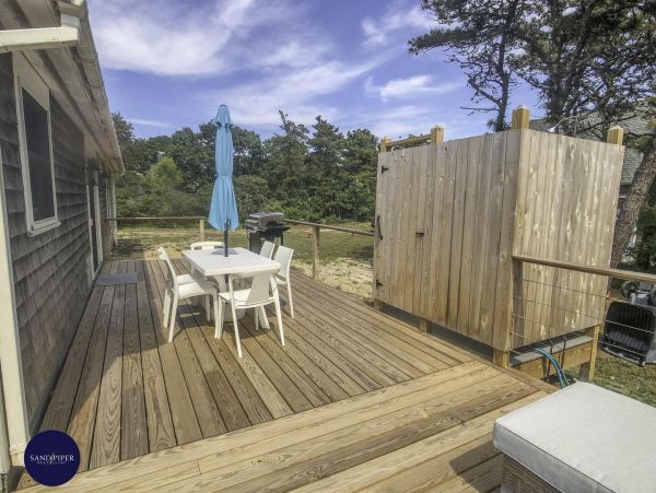 Cape Cod Home 995383
