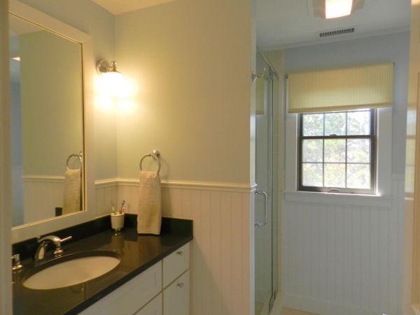 Cape Cod Home 995385