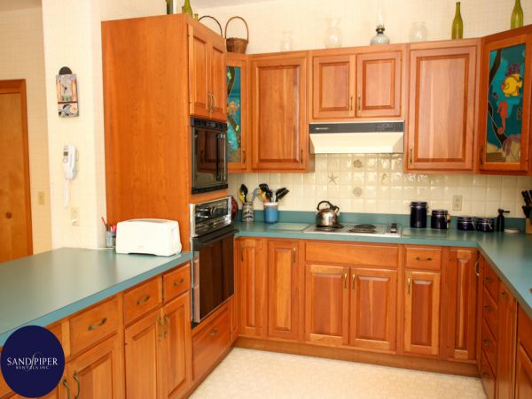 Cape Cod Home 995388