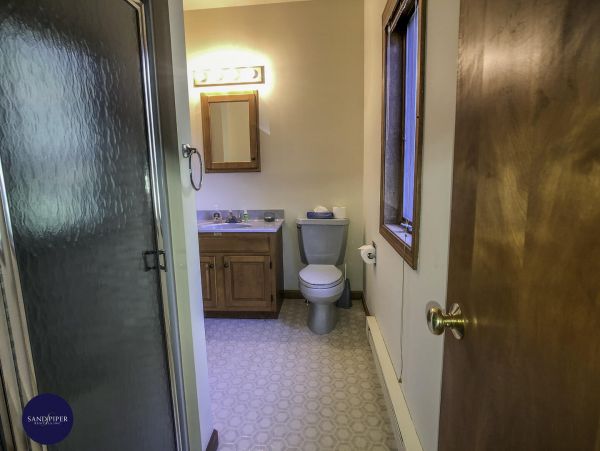 Cape Cod Home 995388