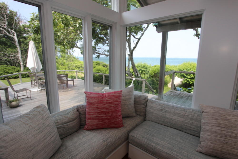 Cape Cod Home 995391
