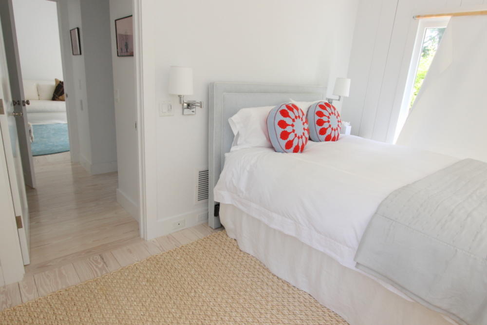 Cape Cod Home 995391