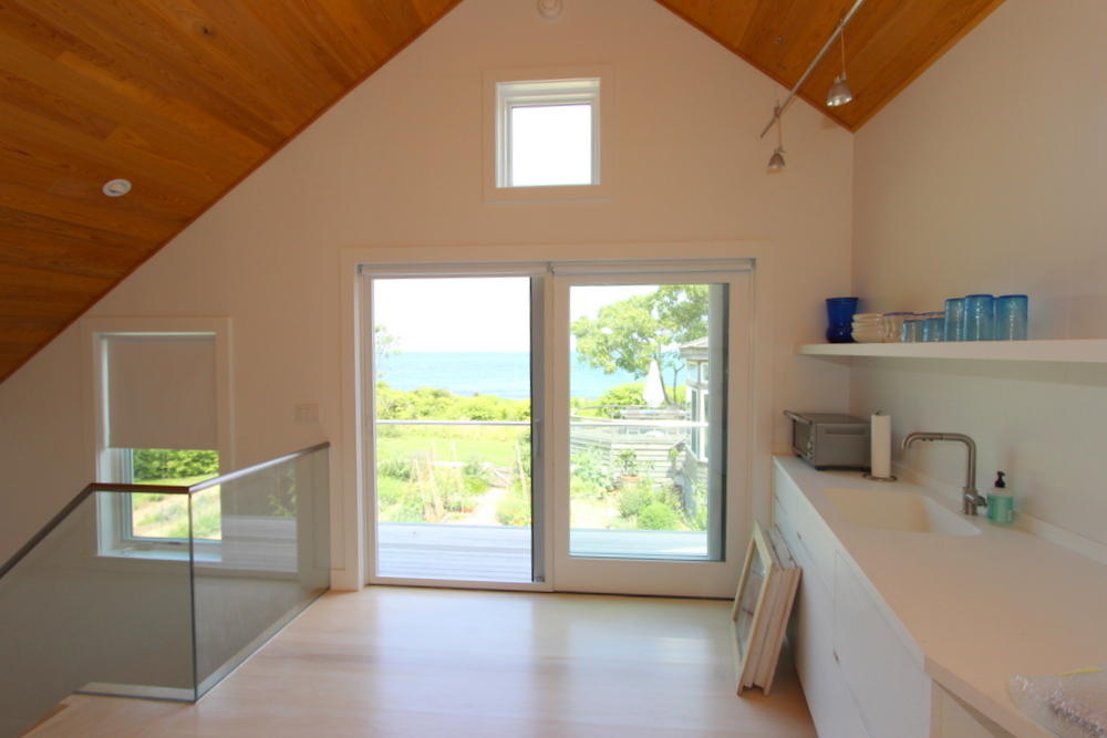Cape Cod Home 995391