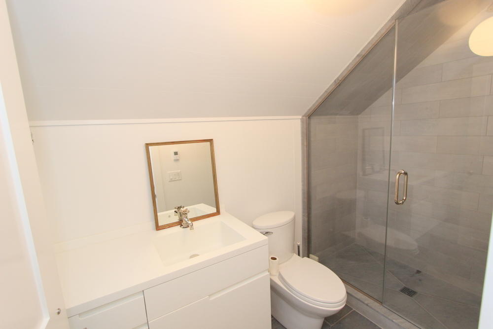 Cape Cod Home 995391