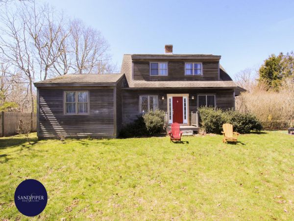Cape Cod Home 995392