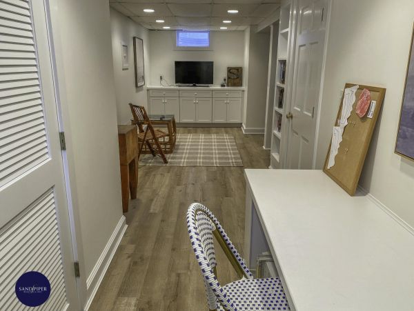 Cape Cod Home 995394