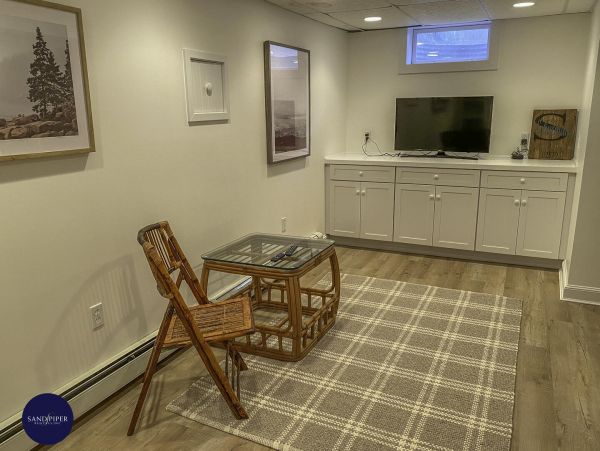 Cape Cod Home 995394
