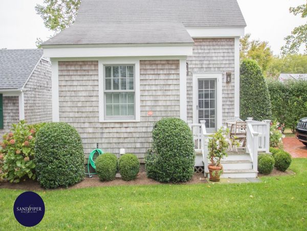 Cape Cod Home 995398
