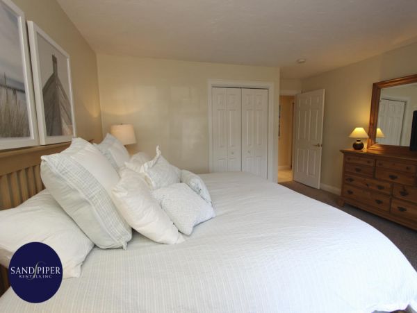 Cape Cod Home 995399