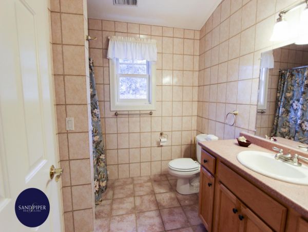 Cape Cod Home 995399