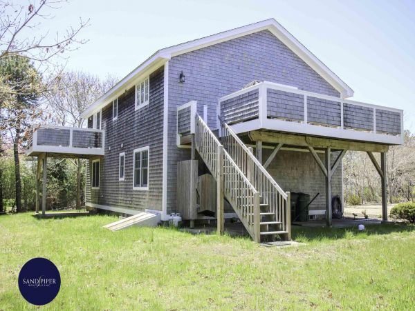 Cape Cod Home 995399