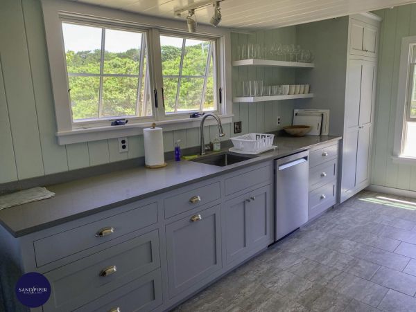 Cape Cod Home 995401