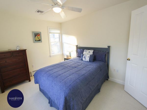 Cape Cod Home 995402