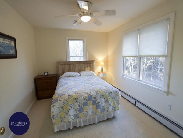 Cape Cod Home 995402