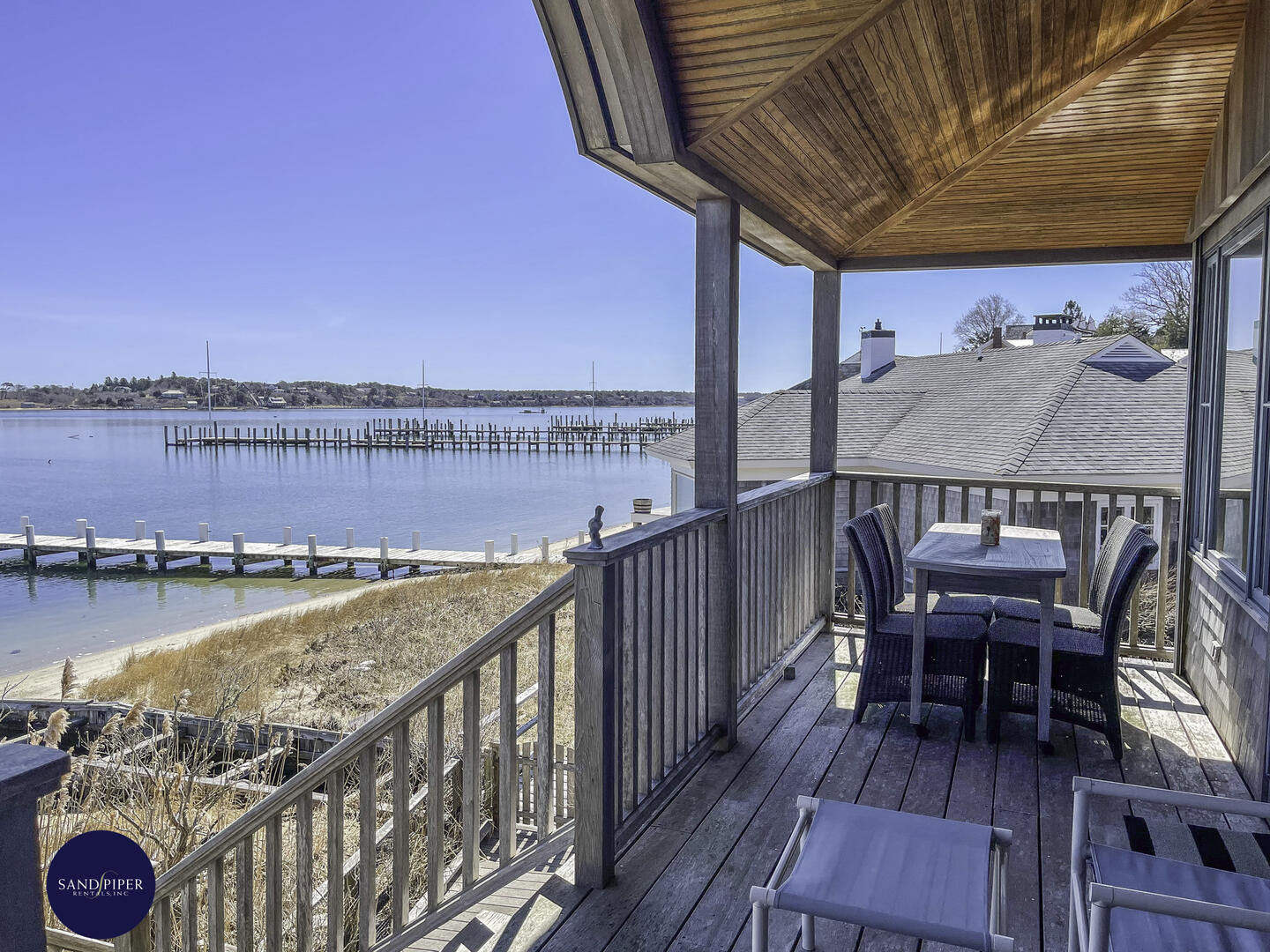 Cape Cod Home 995403