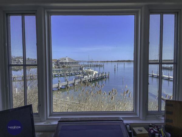 Cape Cod Home 995403