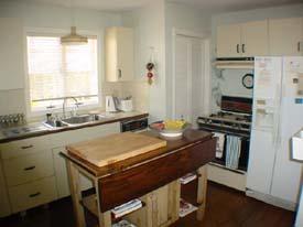 Cape Cod Home 995404