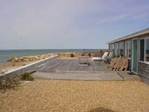 Cape Cod Home 995404