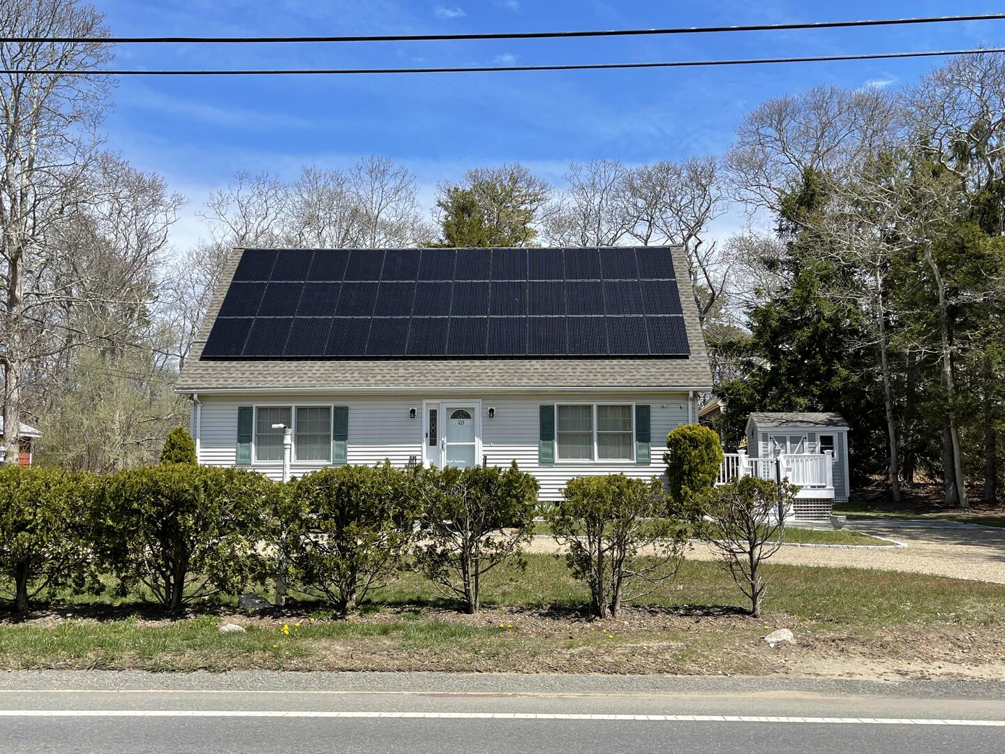 Cape Cod Home 995405