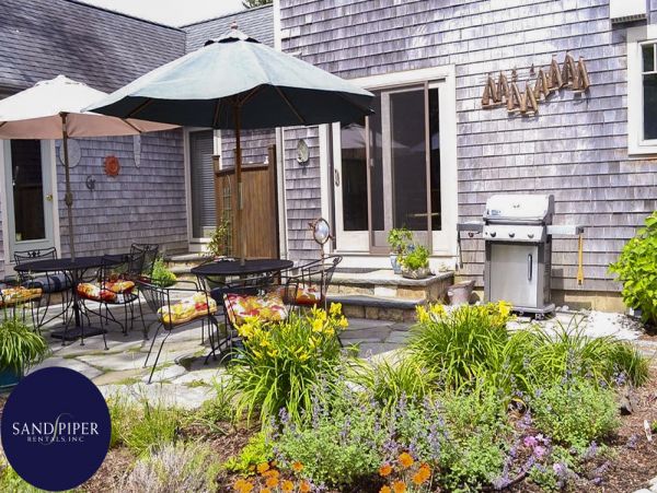 Cape Cod Home 995406
