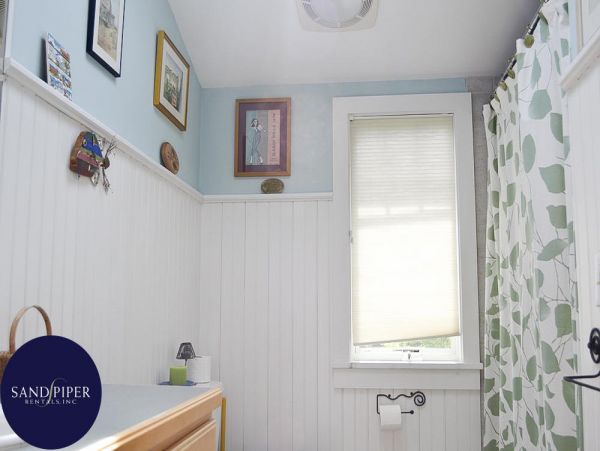 Cape Cod Home 995406