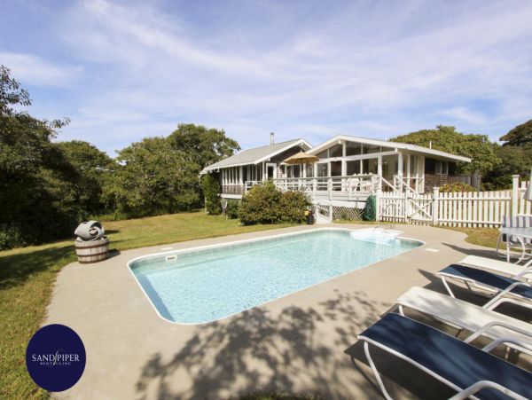 Cape Cod Home 995407