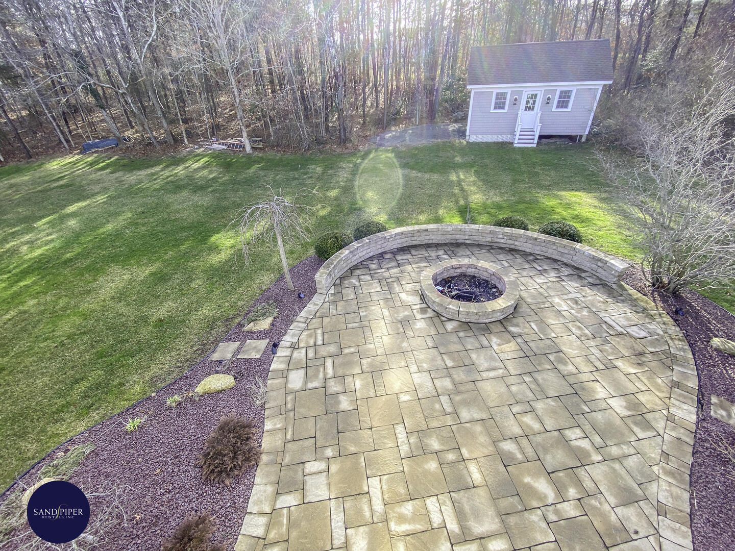 Cape Cod Home 995408