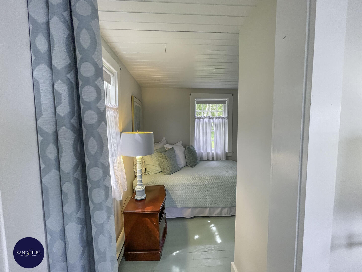 Cape Cod Home 995409
