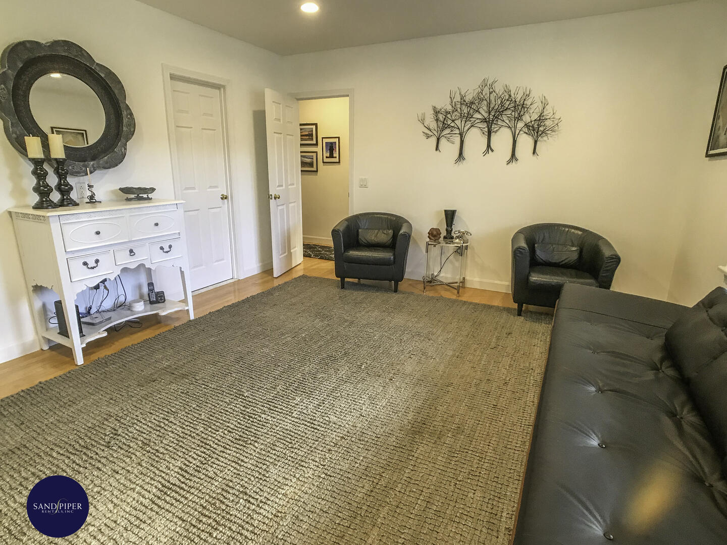 Cape Cod Home 995411