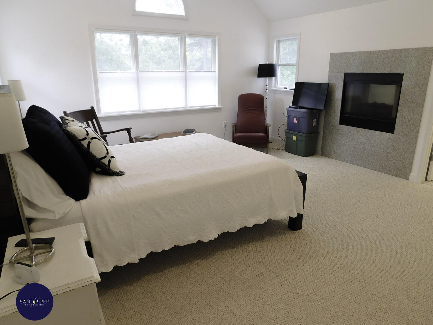 Cape Cod Home 995411