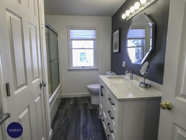 Cape Cod Home 995411