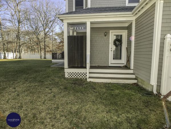 Cape Cod Home 995411