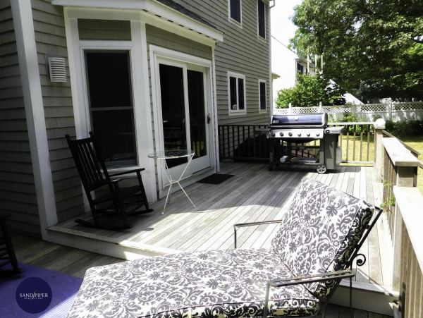 Cape Cod Home 995411