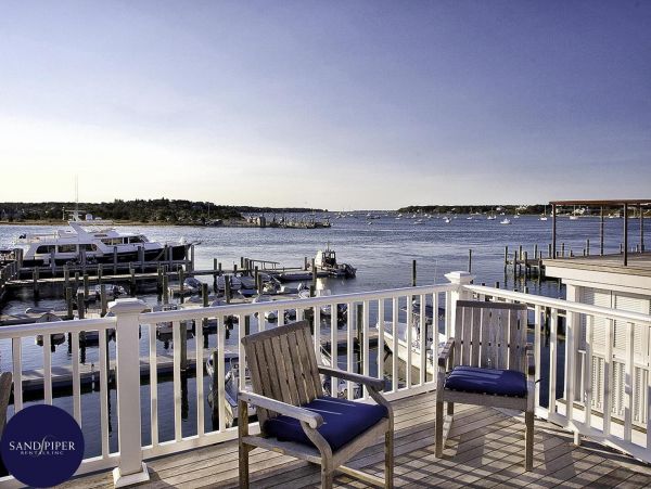 Cape Cod Home 995412