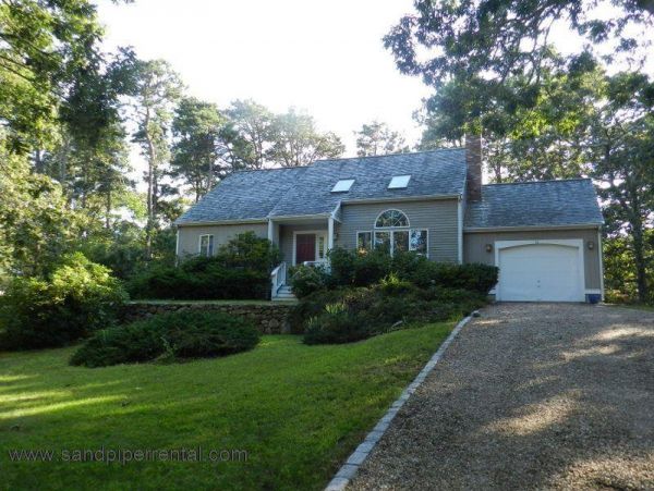 Cape Cod Home 995413