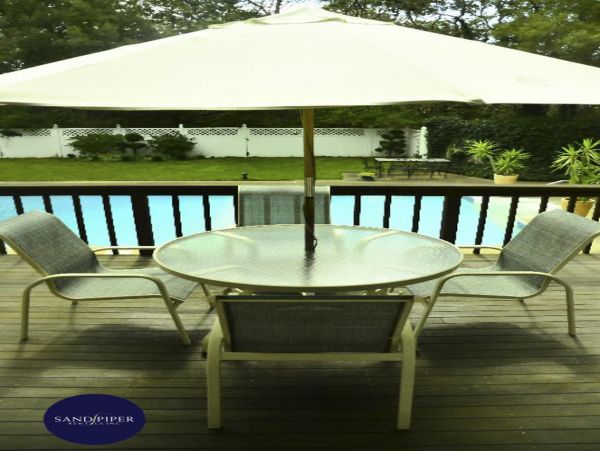 Cape Cod Home 995414