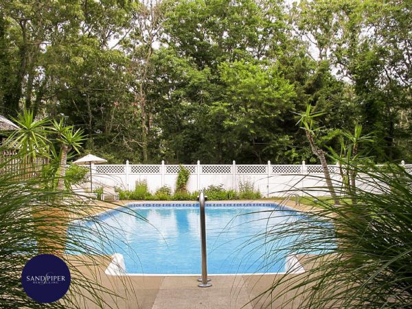 Cape Cod Home 995414