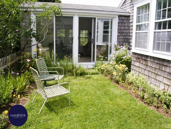 Cape Cod Home 995415