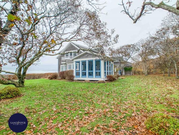 Cape Cod Home 995417