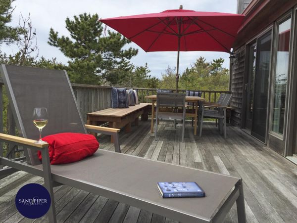 Cape Cod Home 995418