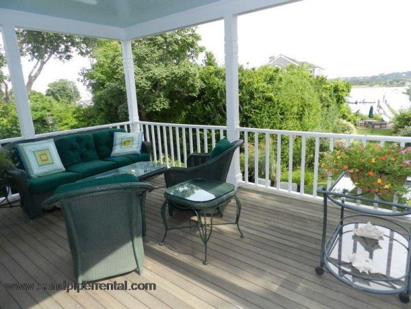 Cape Cod Home 995419