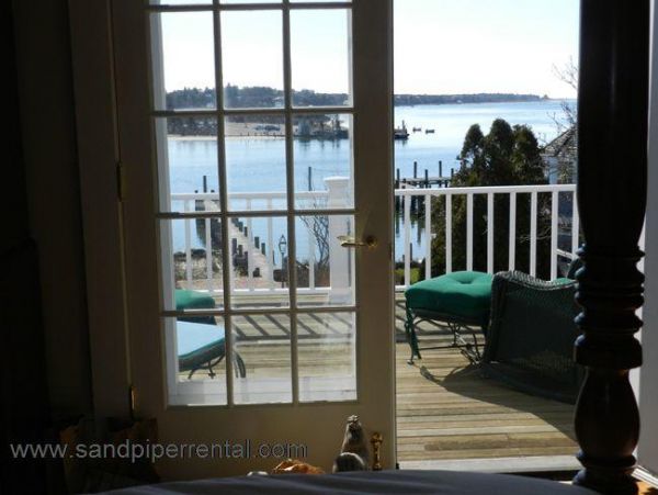 Cape Cod Home 995419