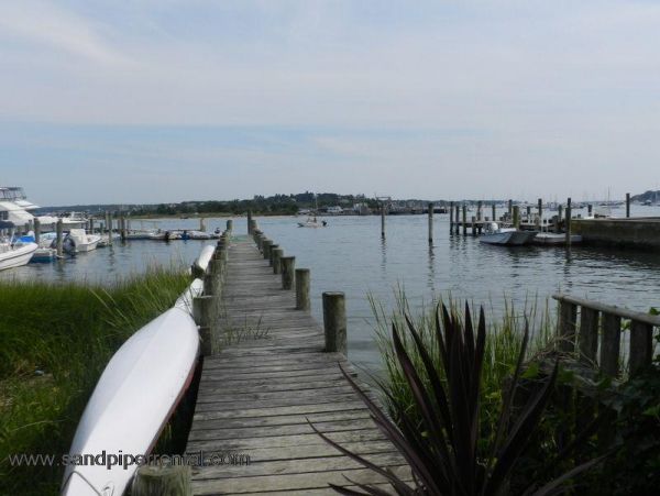 Cape Cod Home 995419