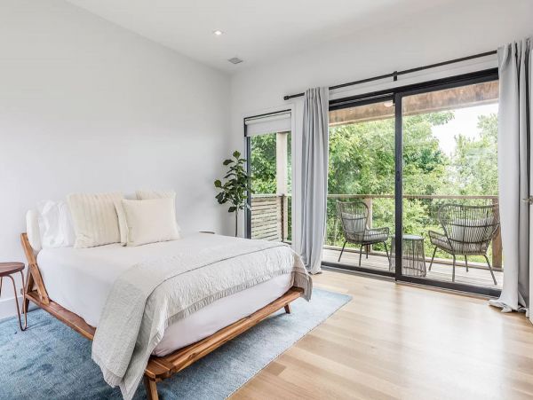 5 Bedrooms Luxury Hamptons Vacation Home Sleeps 10