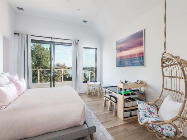 5 Bedrooms Luxury Hamptons Vacation Home Sleeps 10