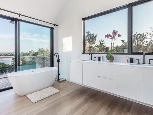 5 Bedrooms Luxury Hamptons Vacation Home Sleeps 10